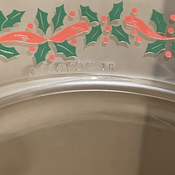 Arcoroc Holly & Berry Christmas Plate Gold Trim 1993 Made In France Collectible - Picture 8 of 9
